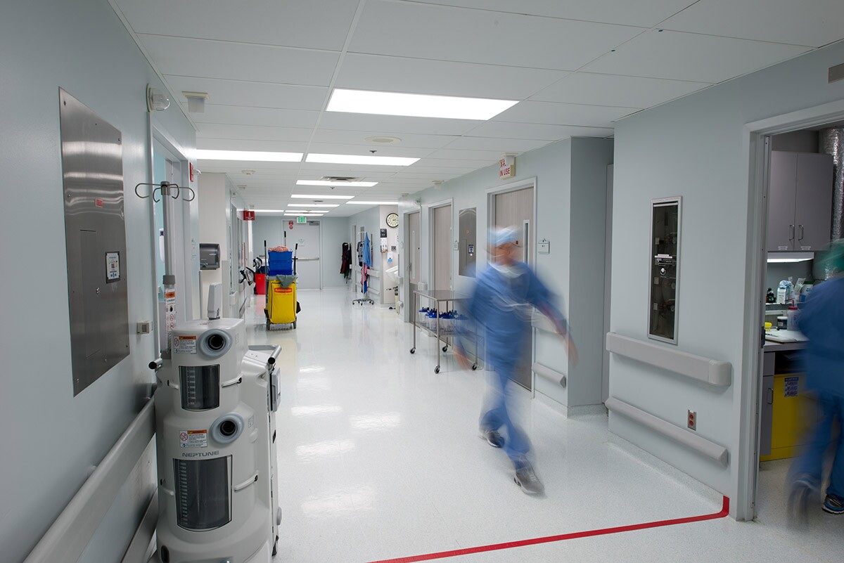 AdobeStock_301280807 Healthcare Cleaning